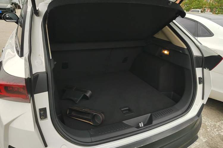 Used Bestune T77 2021 PRO 280 TID Automatic Luxury Model Trunk