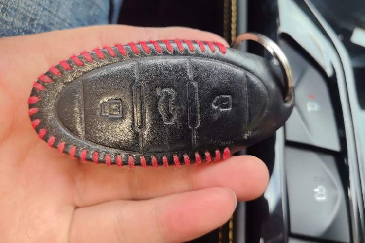 Used Bestune T77 2021 PRO 280 TID Automatic Luxury Model Vehicle Key