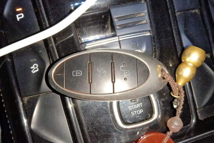 Used Bestune T77 2021 PRO 280 TID Automatic Luxury Model Vehicle Key