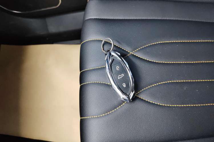 Used Bestune T77 2021 PRO 280 TID Automatic Luxury Model Vehicle Key