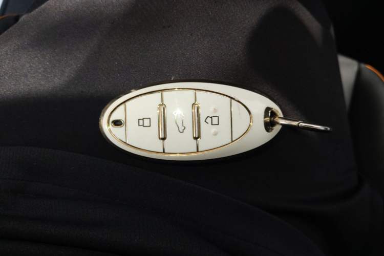 Used Bestune T77 2021 PRO 280 TID Automatic Luxury Model Vehicle Key