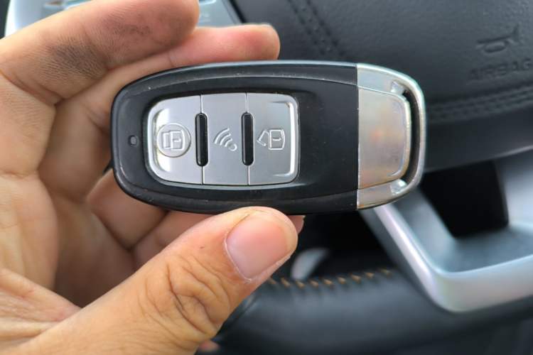 Used Bestune T77 2021 PRO 280 TID Custom Edition Vehicle Key