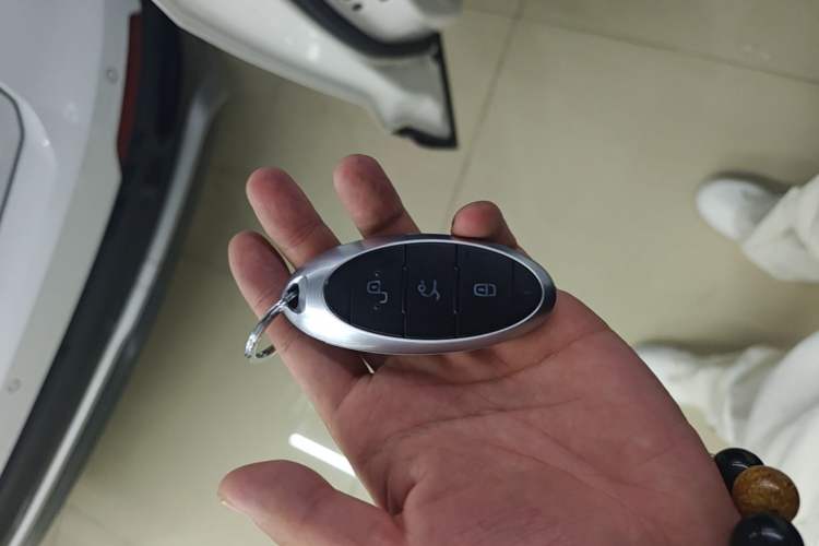 Used Bestune T77 2021 PRO 280 TID Automatic Luxury Model Vehicle Key