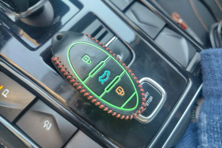 Used Bestune T77 2021 PRO 280 TID Automatic Luxury Model Vehicle Key