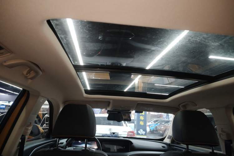 Used Bestune T77 2021 PRO 280 TID Automatic Prestige Model Headliner