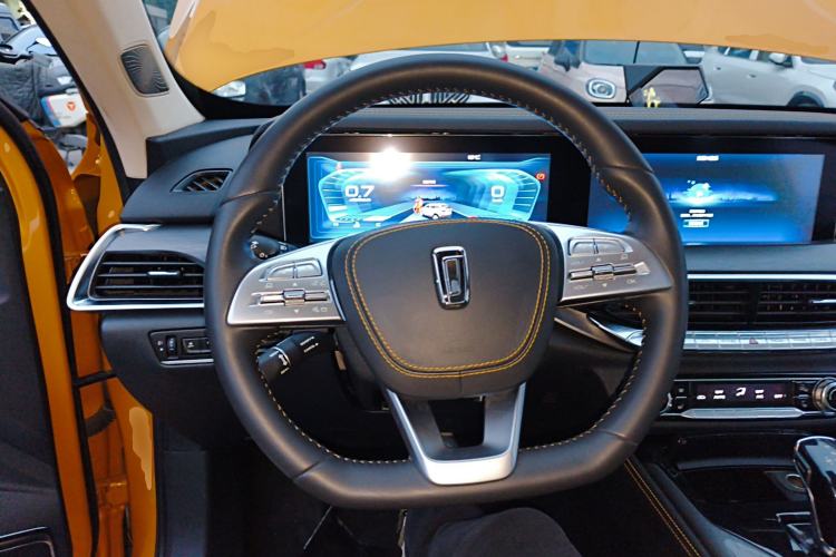 Used Bestune T77 2021 PRO 280 TID Automatic Prestige Model Steering Wheel