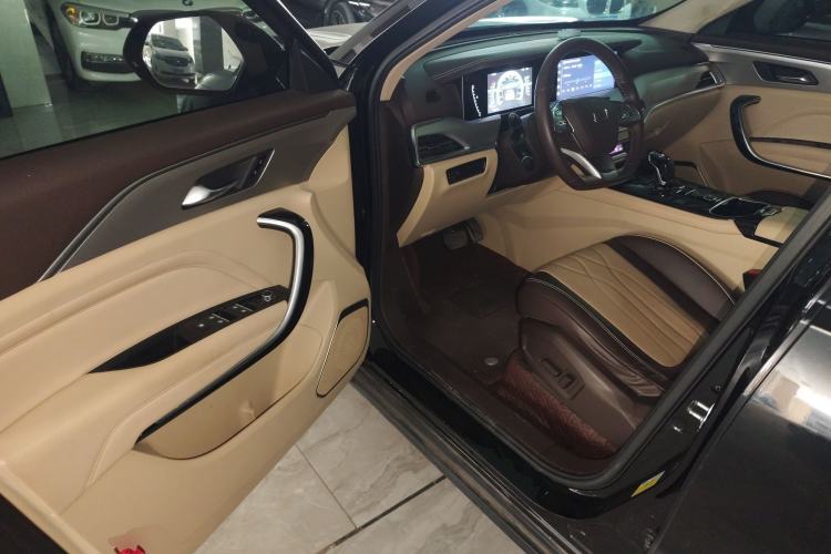 Used Bestune T77 2023 1.5T Automatic Luxury Model Driver Seat