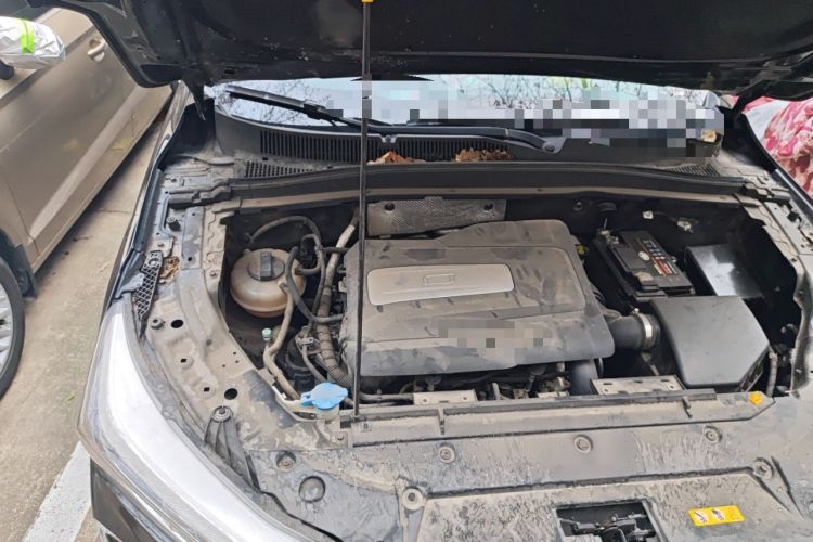 Used Bestune T77 2023 1.5T Automatic Luxury Model Engine Bay Right