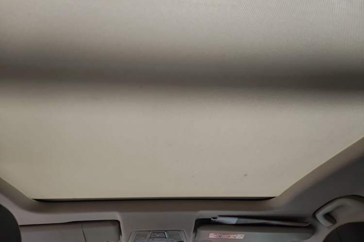 Used Bestune T77 2023 1.5T Automatic Luxury Model Headliner