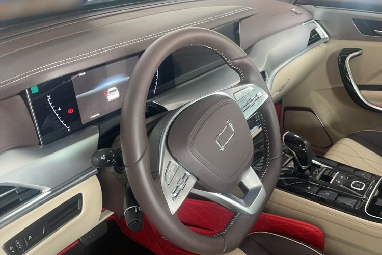 Used Bestune T77 2023 1.5T Automatic Luxury Model Interior 1