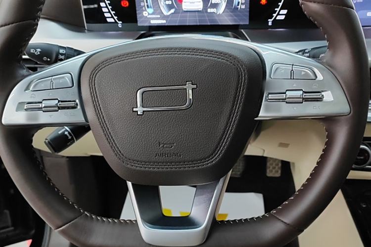 Used Bestune T77 2023 1.5T Automatic Luxury Model Interior 2