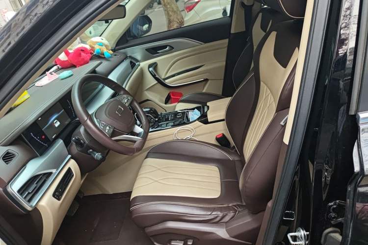 Used Bestune T77 2023 1.5T Automatic Luxury Model Left Front Seat