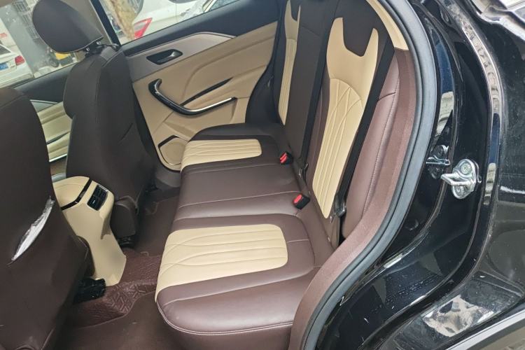 Used Bestune T77 2023 1.5T Automatic Luxury Model Left Rear Seat