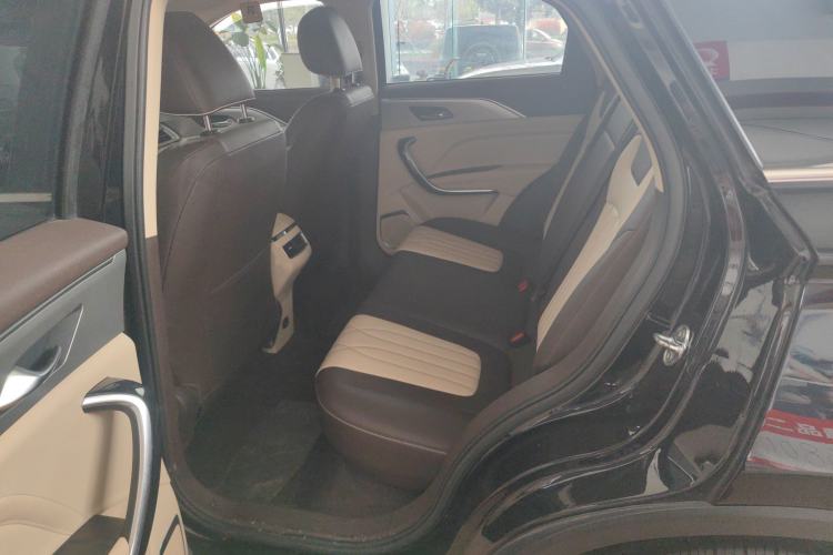 Used Bestune T77 2023 1.5T Automatic Luxury Model Left Rear Seat