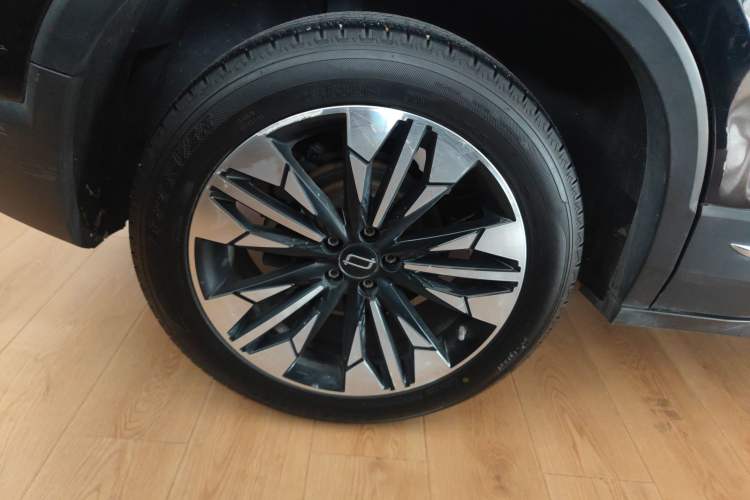 Used Bestune T77 2023 1.5T Automatic Luxury Model Right Rear Wheel Hub