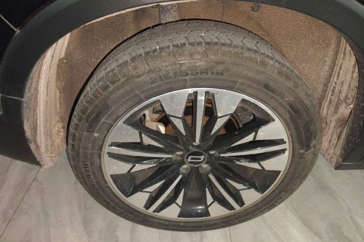 Used Bestune T77 2023 1.5T Automatic Luxury Model Right Rear Wheel Hub