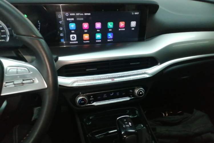 Used Bestune T77 2023 1.5T Automatic Luxury Model Audio And AC Panel