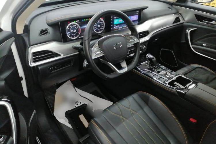 Used Bestune T77 2023 1.5T Automatic Premium Edition Center Console