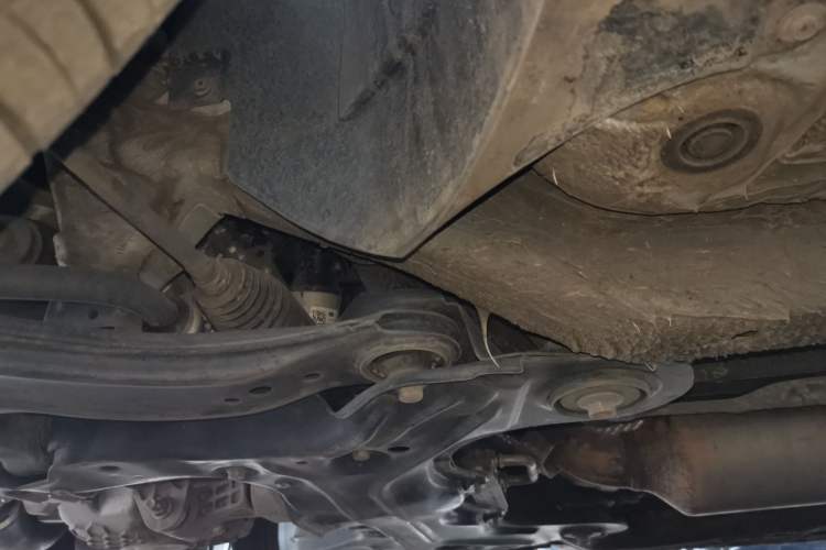 Used Bestune T77 2023 1.5T Automatic Luxury Model Chassis Front Left