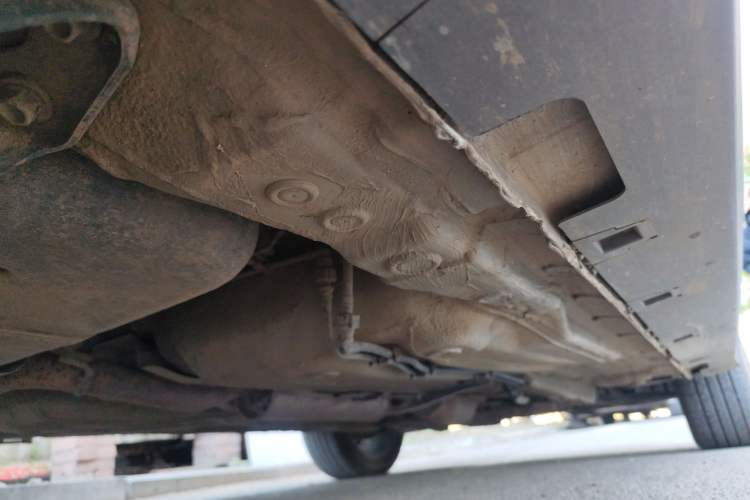 Used Bestune T77 2023 1.5T Automatic Luxury Model Chassis Rear Right