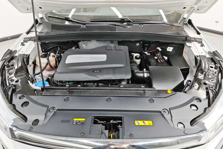 Used Bestune T77 2023 1.5T Automatic Luxury Model Engine Bay
