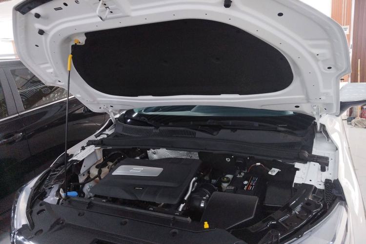Used Bestune T77 2023 1.5T Automatic Premium Edition Engine Bay