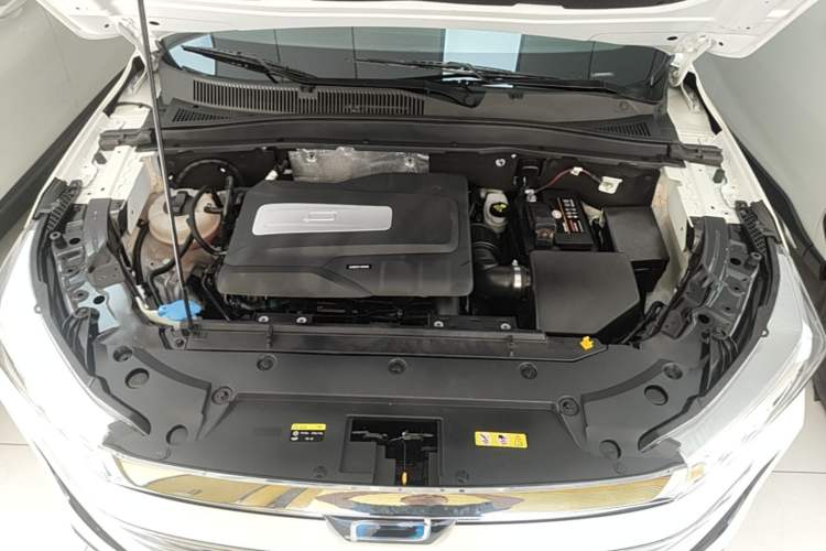 Used Bestune T77 2023 1.5T Automatic Luxury Model Engine Bay
