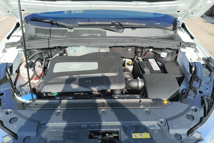 Used Bestune T77 2023 1.5T Automatic Luxury Model Engine Bay