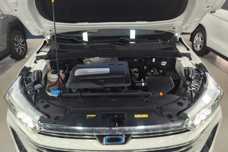 Used Bestune T77 2023 1.5T Automatic Luxury Model Engine Bay