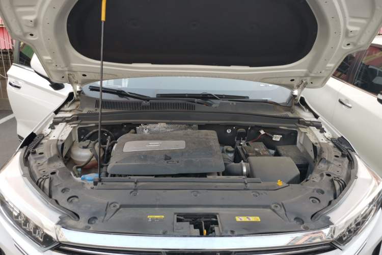 Used Bestune T77 2023 1.5T Automatic Luxury Model Engine Bay