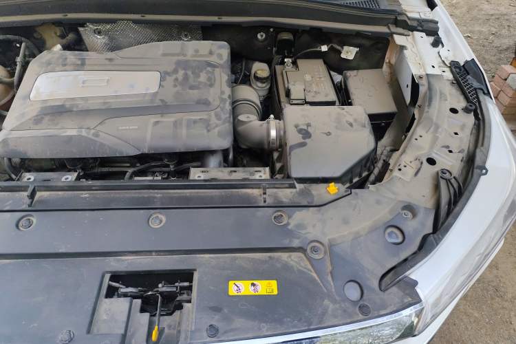 Used Bestune T77 2023 1.5T Automatic Luxury Model Engine Bay Left