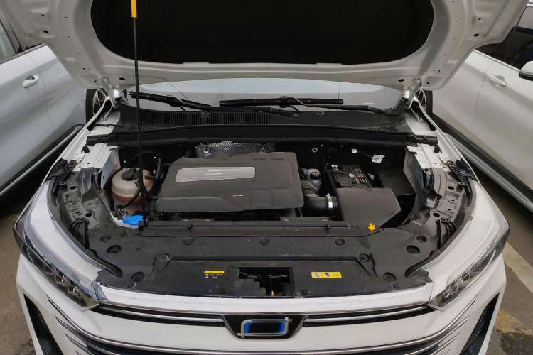 Used Bestune T77 2023 1.5T Automatic Luxury Model Engine Bay