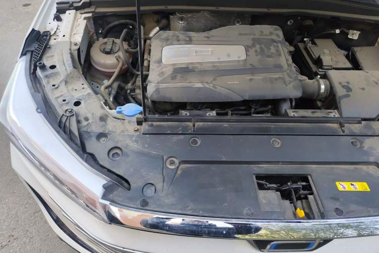 Used Bestune T77 2023 1.5T Automatic Luxury Model Engine Bay Right