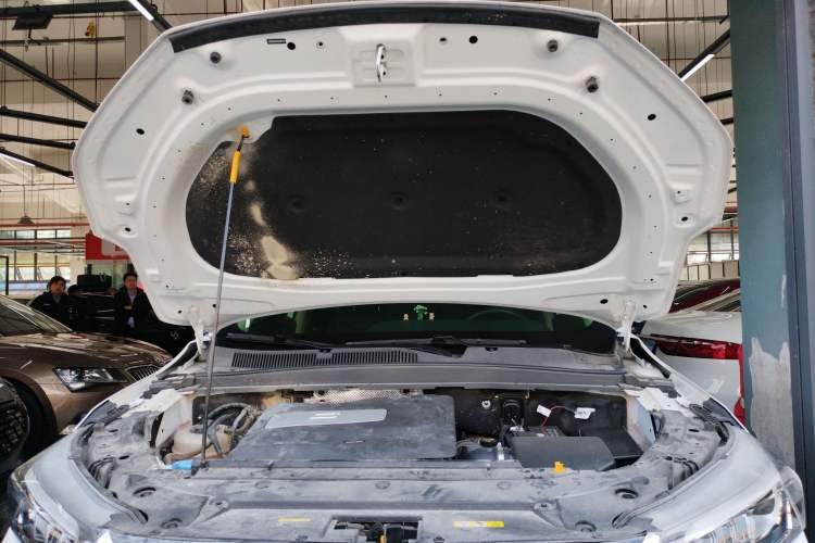 Used Bestune T77 2023 1.5T Automatic Luxury Model Engine Bay