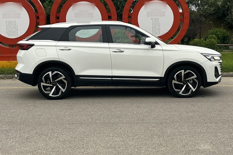 Used Bestune T77 2023 1.5T Automatic Premium Edition Exterior 2