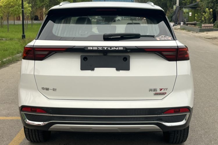 Used Bestune T77 2023 1.5T Automatic Premium Edition Exterior 4