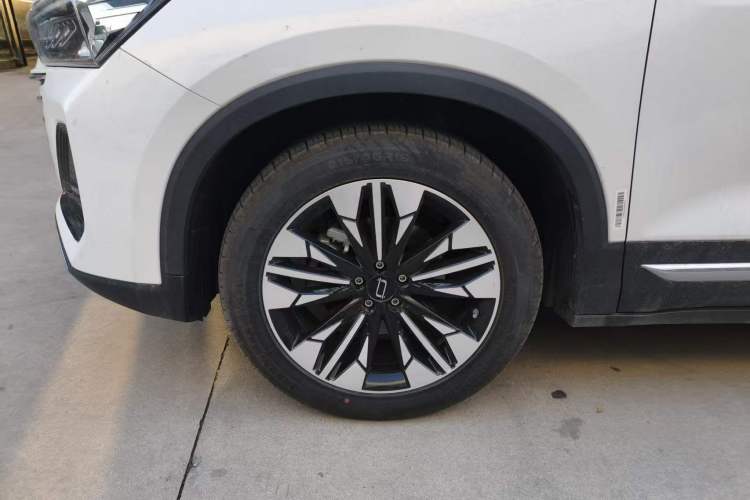 Used Bestune T77 2023 1.5T Automatic Luxury Model Exterior 9