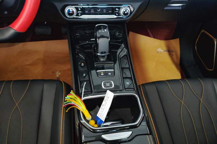 Used Bestune T77 2023 1.5T Automatic Luxury Model Gear Lever