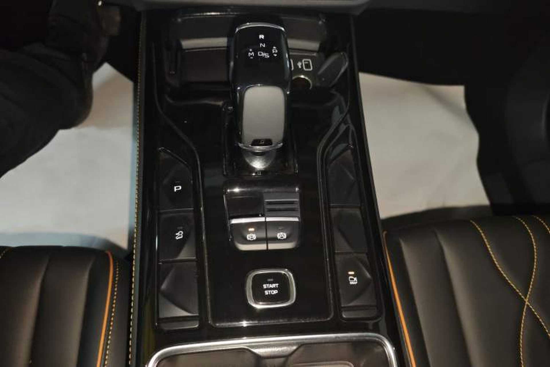 Used Bestune T77 2023 1.5T Automatic Luxury Model Gear Lever