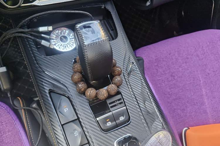 Used Bestune T77 2023 1.5T Automatic Luxury Model Gear Lever