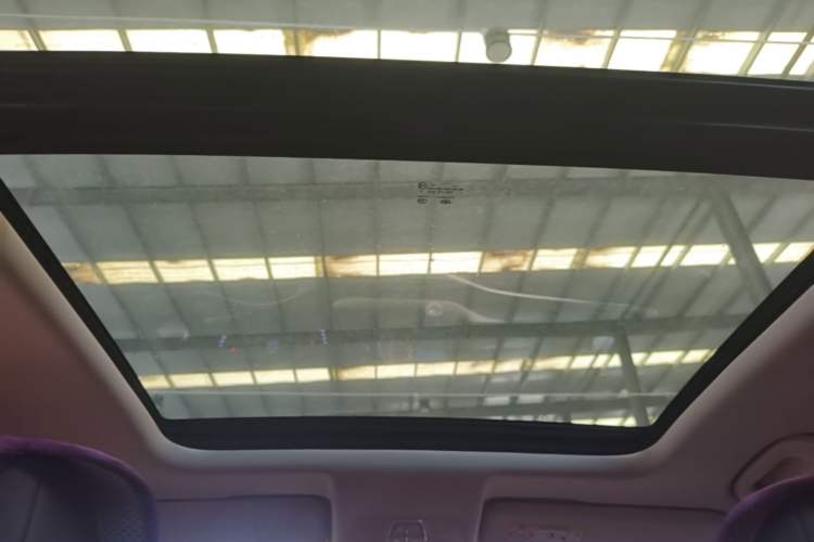 Used Bestune T77 2023 1.5T Automatic Luxury Model Headliner