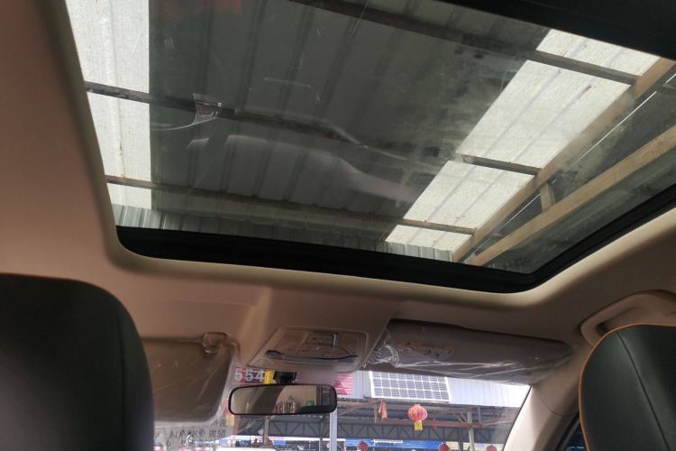 Used Bestune T77 2023 1.5T Automatic Luxury Model Headliner