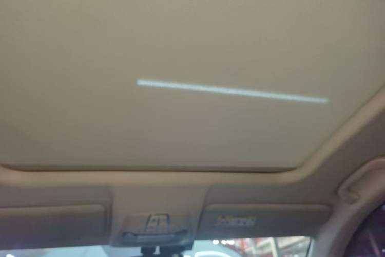 Used Bestune T77 2023 1.5T Automatic Luxury Model Headliner