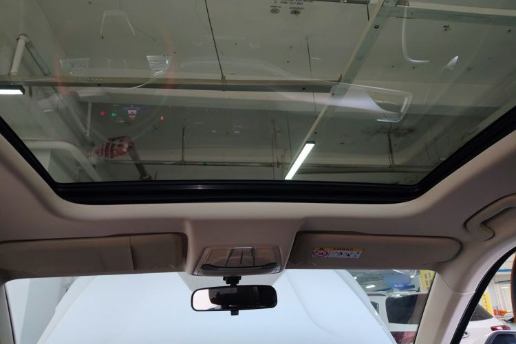 Used Bestune T77 2023 1.5T Automatic Luxury Model Headliner