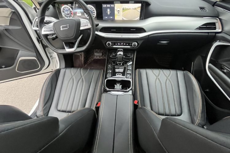 Used Bestune T77 2023 1.5T Automatic Premium Edition Interior 1