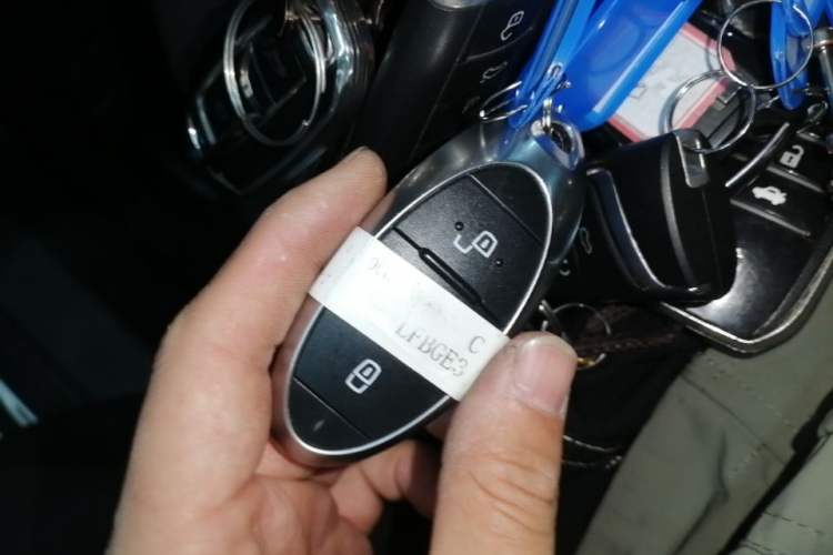 Used Bestune T77 2023 1.5T Automatic Luxury Model Interior 1