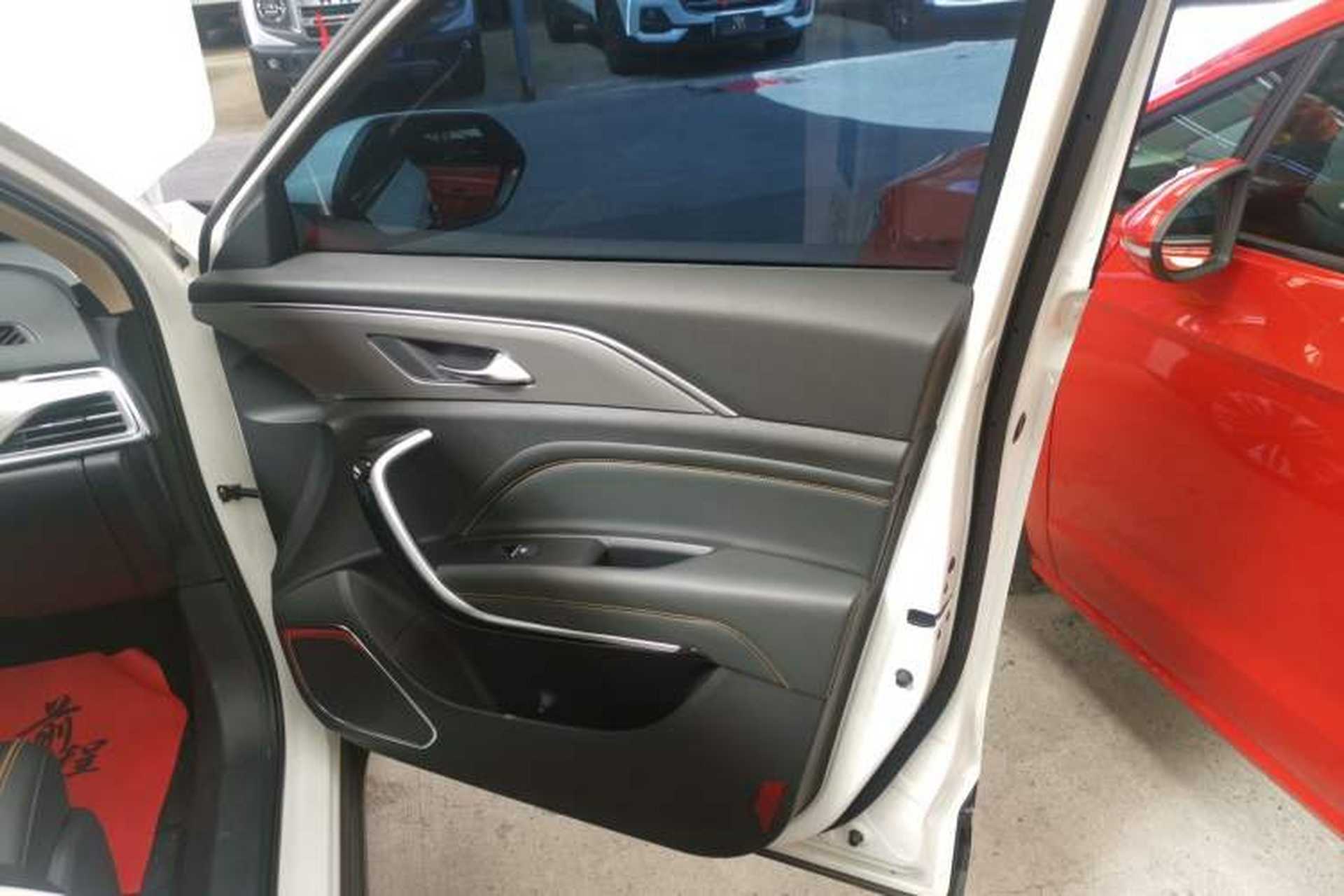 Used Bestune T77 2023 1.5T Automatic Luxury Model Interior 2