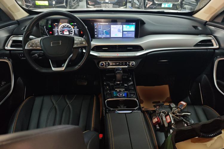 Used Bestune T77 2023 1.5T Automatic Luxury Model Interior 2
