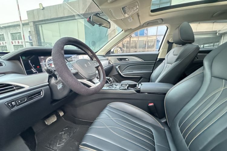 Used Bestune T77 2023 1.5T Automatic Luxury Model Interior 2