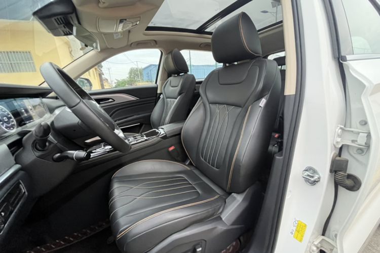 Used Bestune T77 2023 1.5T Automatic Premium Edition Interior 3